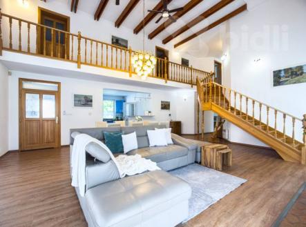 Prodej komerčního objektu,, 353 m²