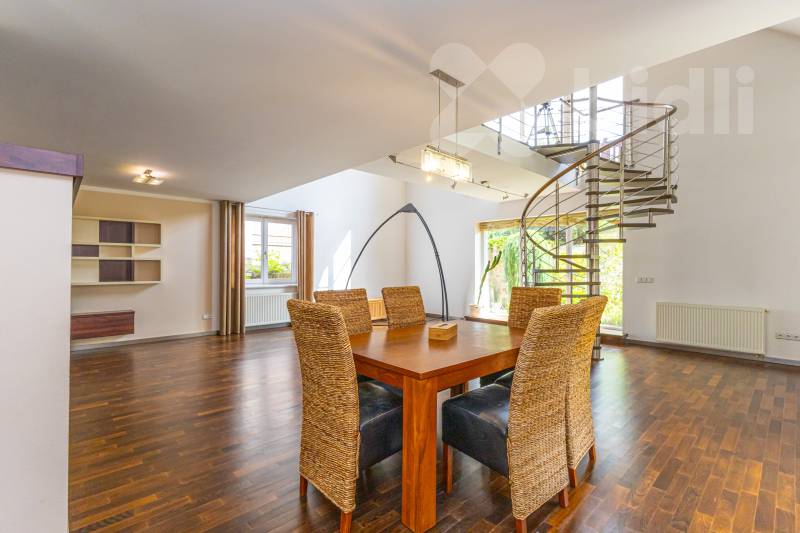 Prodej rodinného domu 5+kk, 282 m2 ,pozemek 1534 m2,Srubec u Českých Budějovic