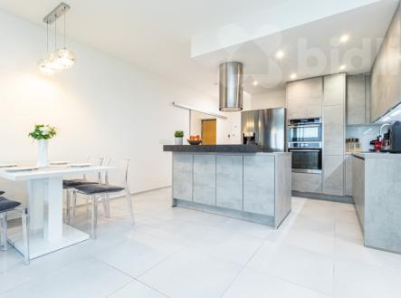 Prodej bytu, 3+kk, 80 m²