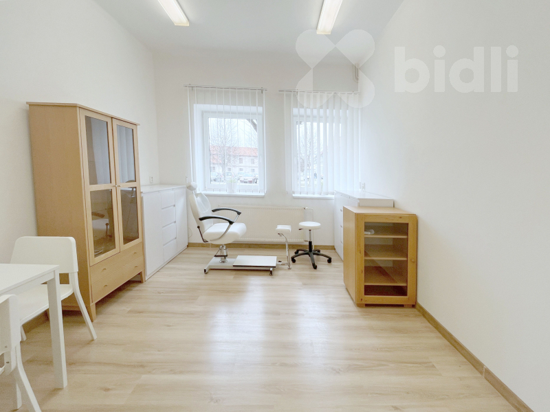 Podnájem komerčního prostoru v centru Třeboně.