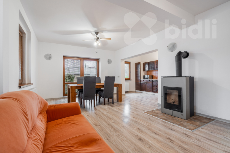 Pronájem RD se zahradou, Stará Střelná, Košťany