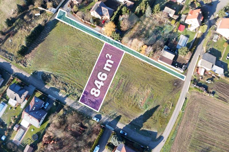 Prodej stavebního pozemku 846 m&#178; Malý Újezd