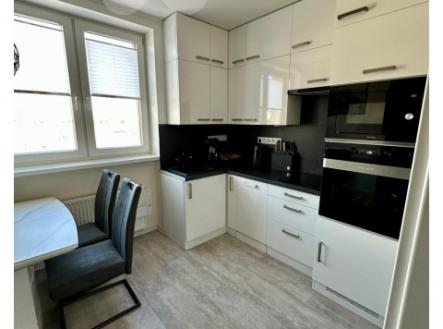 Pronájem bytu, 2+1, 60 m²