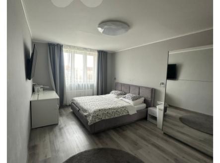 Pronájem bytu, 2+1, 60 m²