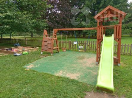 Pronájem domu/vily, 355 m²