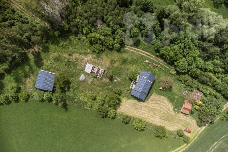 Prodej Unikátní Nedokončené Dřevostavby (Srubu), pozemek 11 572 m², Kříženec, Šebířov, Tábor