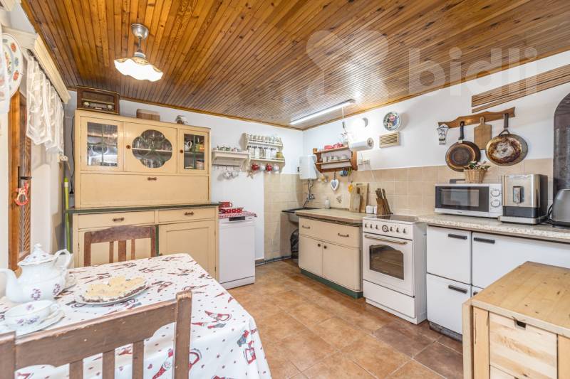 Krásná chalupa s dispozicí 6+1 a pozemkem 1274m2, Horní Poustevna