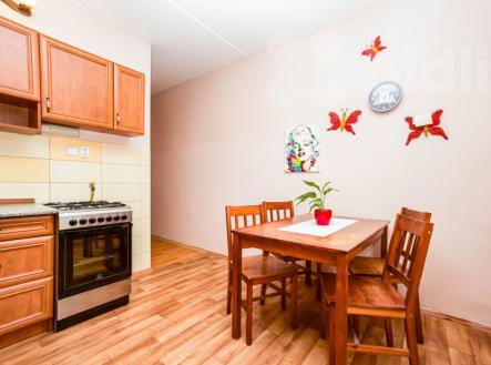 Prodej bytu 3+1, 67 m2, DV, Klášterec nad Ohří, ul. Lípová