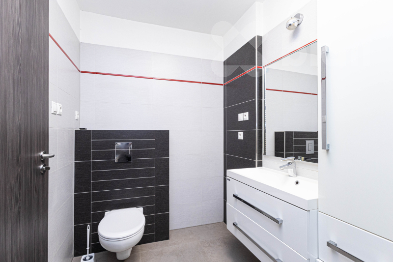 Prodej rodinného domu 4+1, 527 m2 Byňov u Nových Hradů