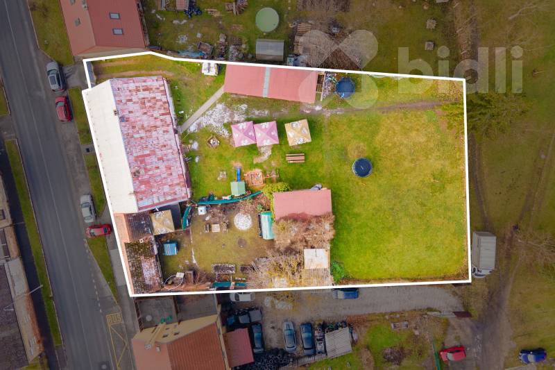 Prodej luxusního pozemku v širším centru obce Nýřany