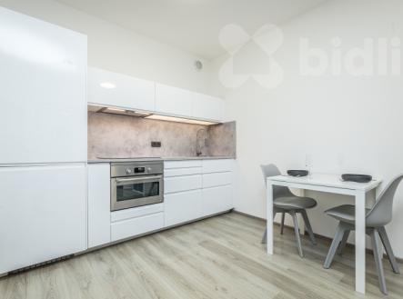 Pronájem bytu, garsoniéra, 34 m²