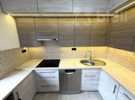 Pronájem bytu, 3+1, 79 m²