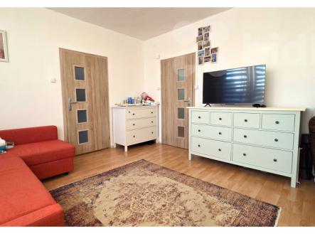 Pronájem bytu, 2+1, 43 m²