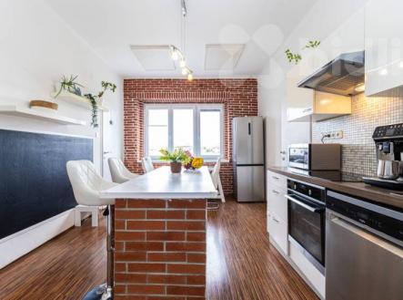 Prodej bytu, 4+1, 97 m²