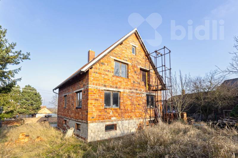 Prodej rozestavěného rodinného domu, Mlékosrby