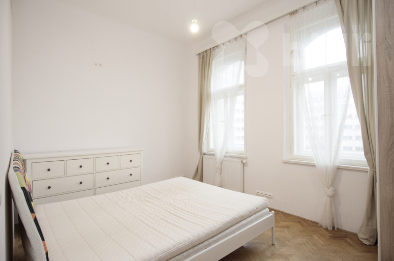 Pronájem bytu, 3+kk, 76 m2, Praha - Žižkov