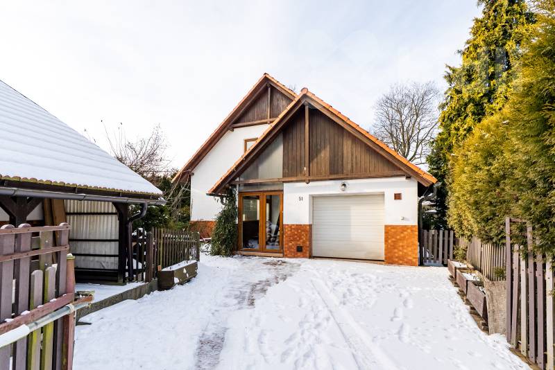 Prodej domu 4+1, pozemek 586, Jilem