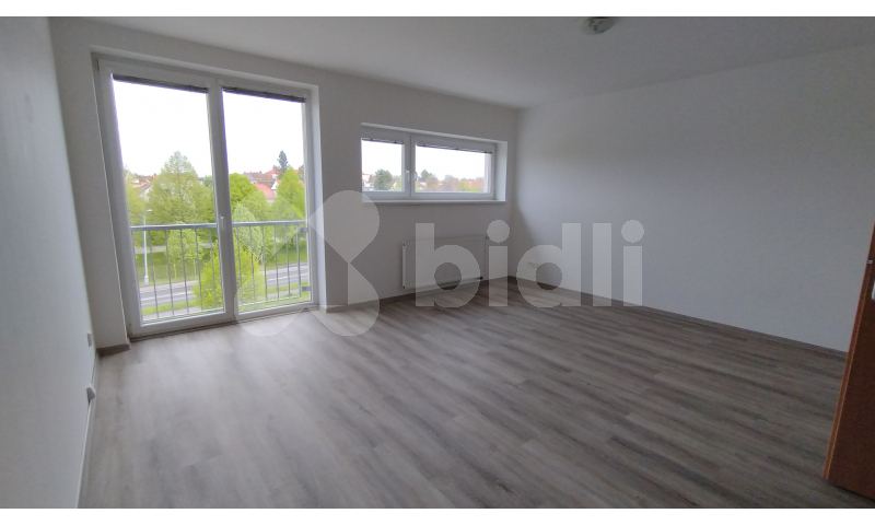 Pronájem bytu 1+kk 40 m2 včetně garážového stání - Rokycany