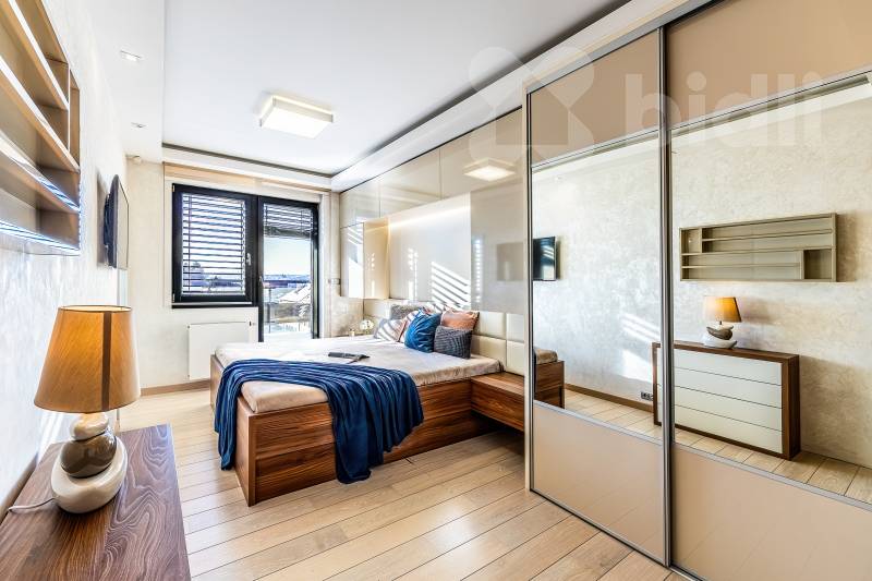 Penthouse 3+kk, 97m2, terasa 94m2