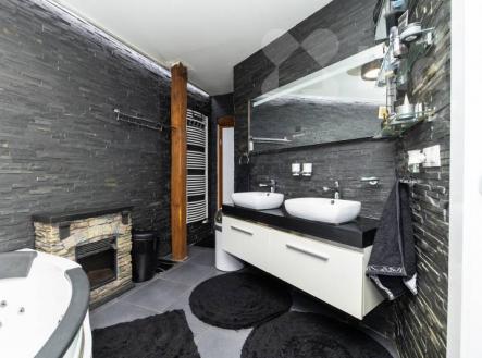 Pronájem bytu, 3+kk, 147 m² obrázek