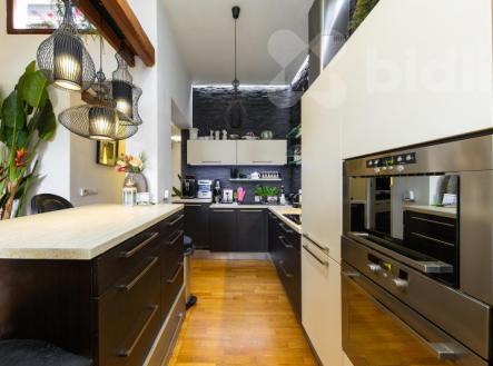 Pronájem bytu, 3+kk, 147 m²