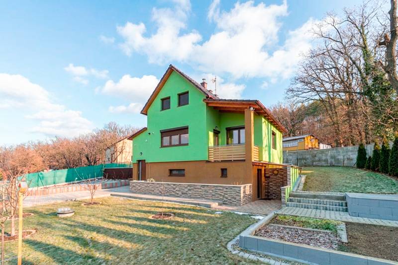 Pronájem domu 4kk, 85 m2, pozemek 816 m2, Komořany