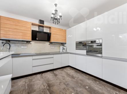 Pronájem domu/vily, 170 m²