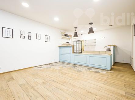 Prodej nájemního domu, 195 m²