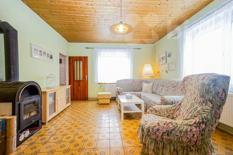 Exkluzivní prodej rodinný dům 6+1, pozemek 2013 m2, Nebřeziny