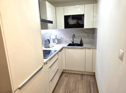 Pronájem bytu, 1+kk, 27 m²