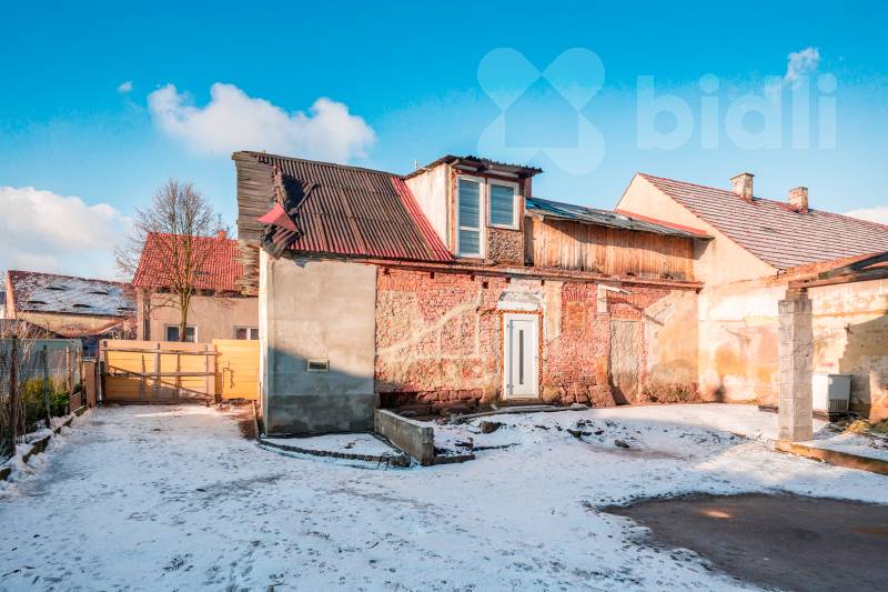 Prodej, rodinný dům se zahradou, Kryry, ul. Komenského