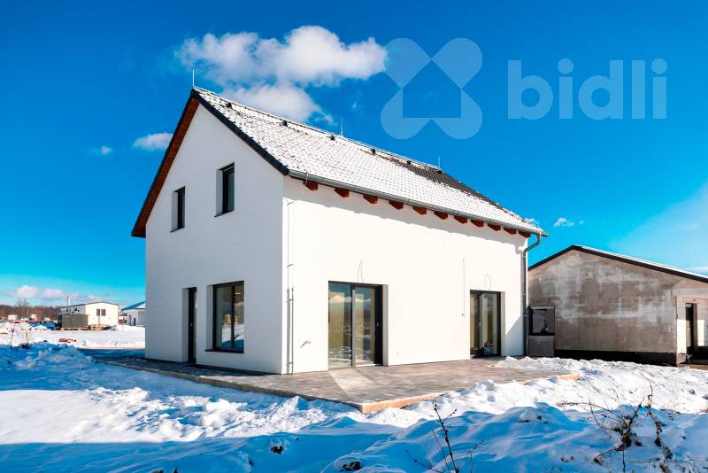 Prodej novostavby 5kk se zahradou, Újezdeček