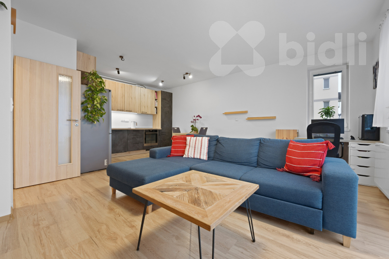 Moderní byt 2+kk s balkonem a parkovacím stáním, Cerhenice