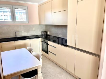 Pronájem bytu, 2+1, 60 m²