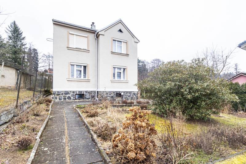 Prodej rodinného domu 6 + KK s pozemkem o rozloze 1265 m2na Dobré Vodě