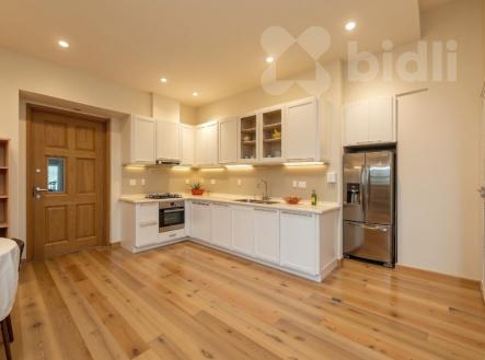 Prodej nájemního domu, 160 m²