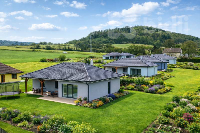 Prodej novostavby RD, pozemek 1 034 m2- Srbeč