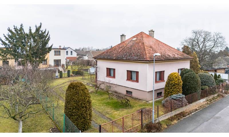 Prodej rodinného domu se zahradou, Osice