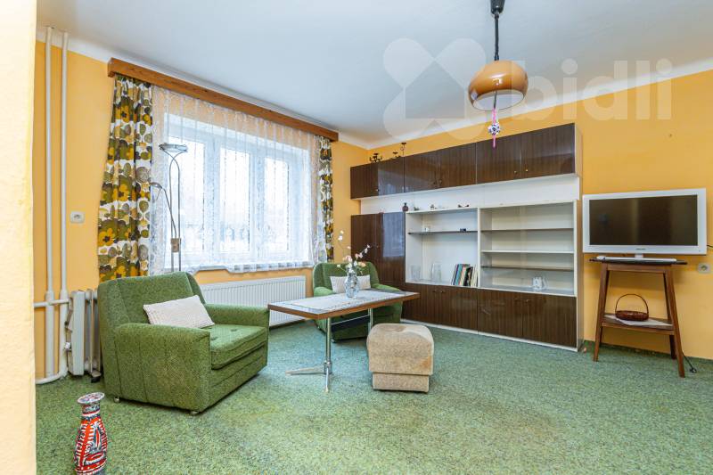 Exkluzivní prodej rodinný dům 5+2, pozemek 1063 m2, Švihov