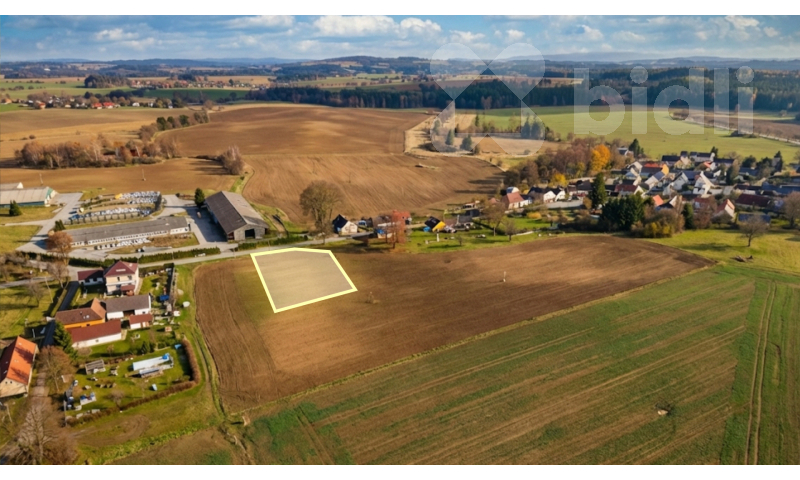 Prodej velkorysého stavebního pozemku 3 200 m2, Domamyšl
