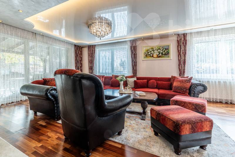 Moderní rodinný dům v srdci Předboje: Ulice Pod Hřištěm