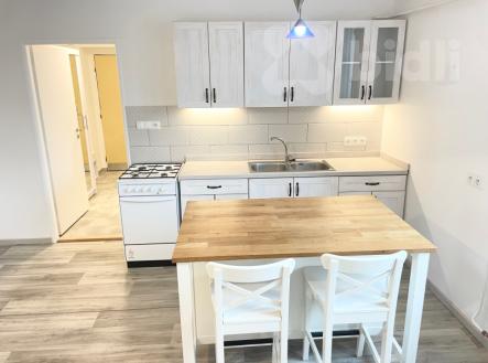 Pronájem bytu, 2+1, 73 m²