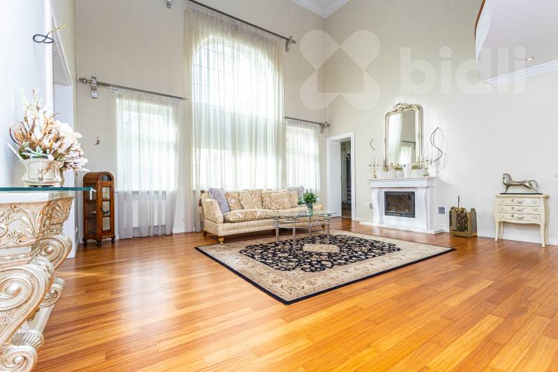 Vila, 434 m2, pozemek 2421 m2, Vodochody, Praha Východ