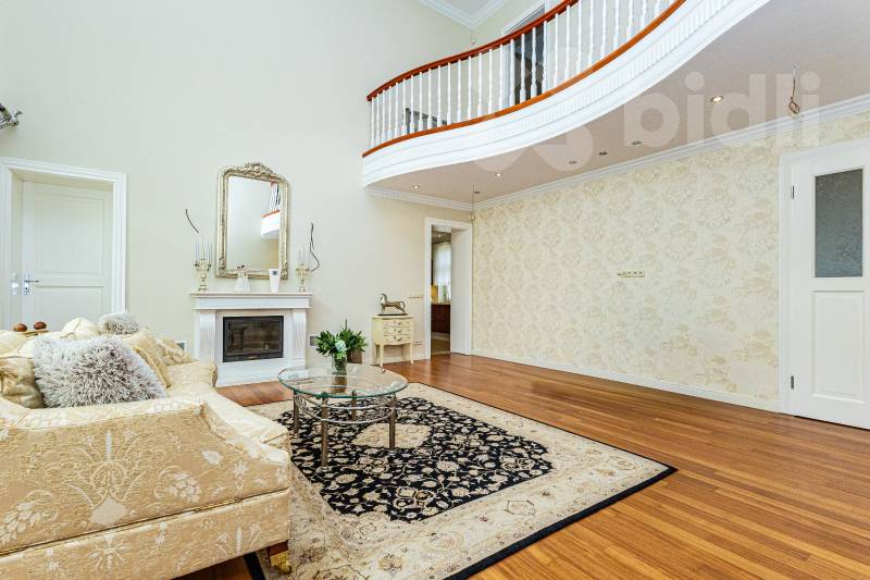 Vila, 434 m2, pozemek 2421 m2, Vodochody, Praha Východ