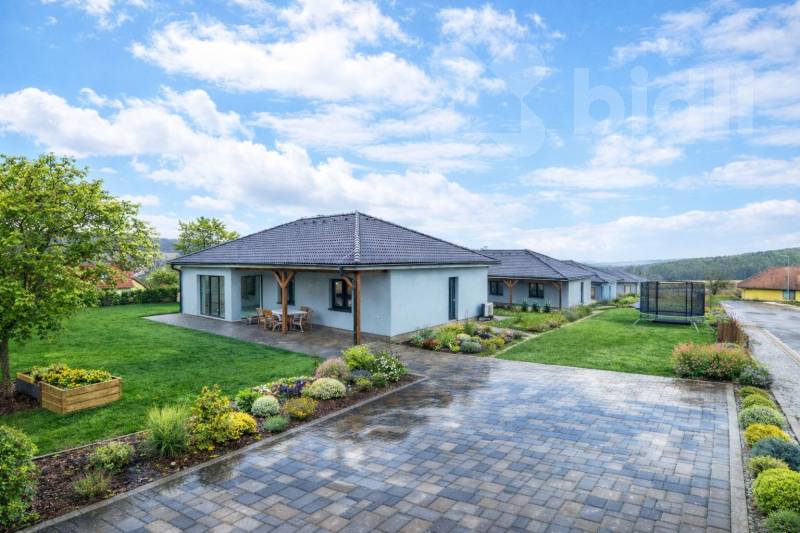 Prodej bungalovu RD, pozemek 1036 m2- Srbeč