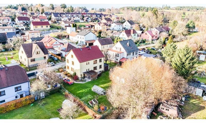 Prodej domu se dvěma apartmány 220 m2 - Studená