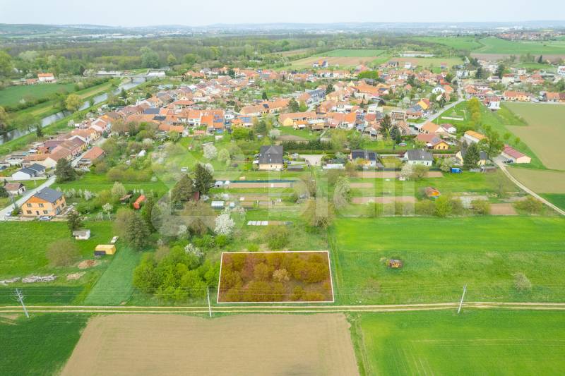 Prodej stavebního pozemku v Rajhradicích, 664 m2