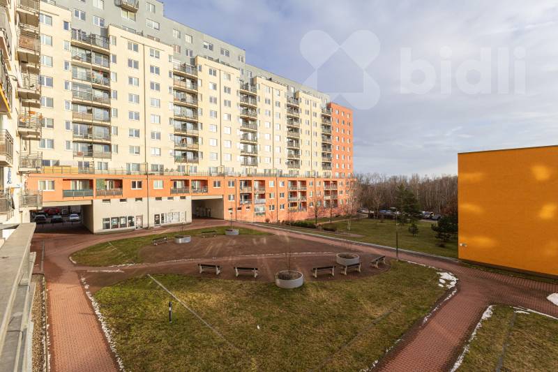 Byt 1+kk 39 m2 + balkon 3 m2 Praha 8 - Troja, blízko Botanické zahrady a Zoo