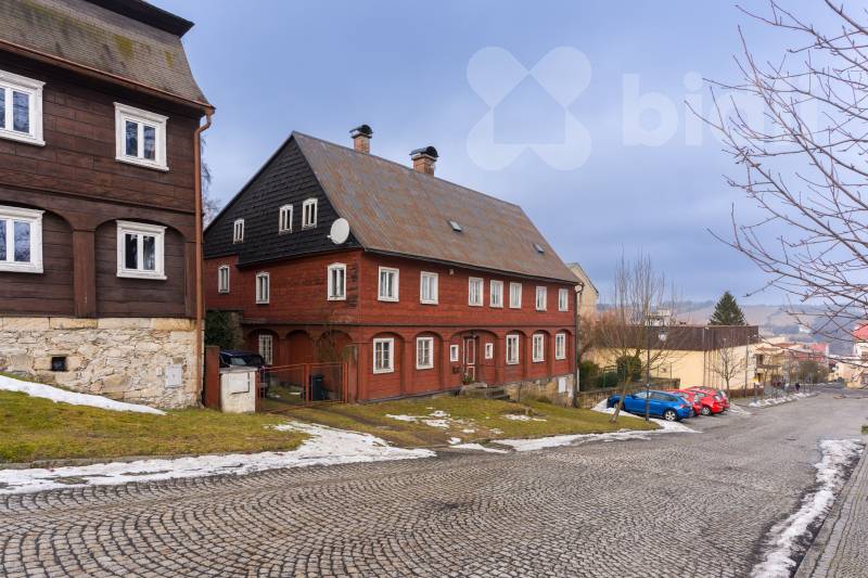 Prodej domu 8+2, 409m2, zahrada 342m2