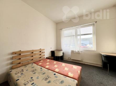 Pronájem kanceláře, 61 m²